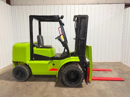 Clark 8,000-LB. Capacity Forklift, Model CGP40, S/N CPG460D-0711-9450FB, Diesel Fuel, Dual Drive