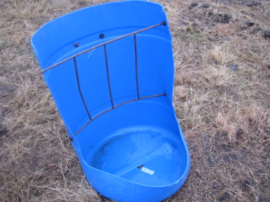 Blue Horse feeder