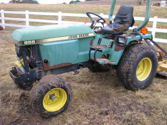 John Deere Tractor with belly mower