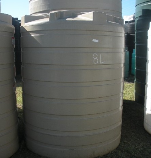 870 GALLON WATER STORAGE TANK TLV00870BG  (D)