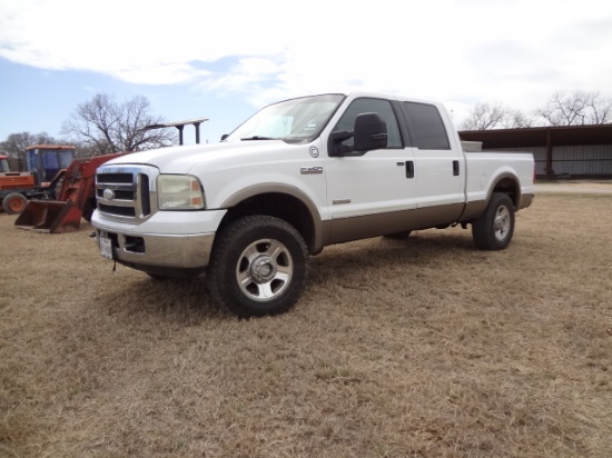 2005 Ford F-250 Lariat Crew Cab Short Bed Truck 4WD 6.0 Diesel