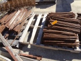 Pallets round form Stakes