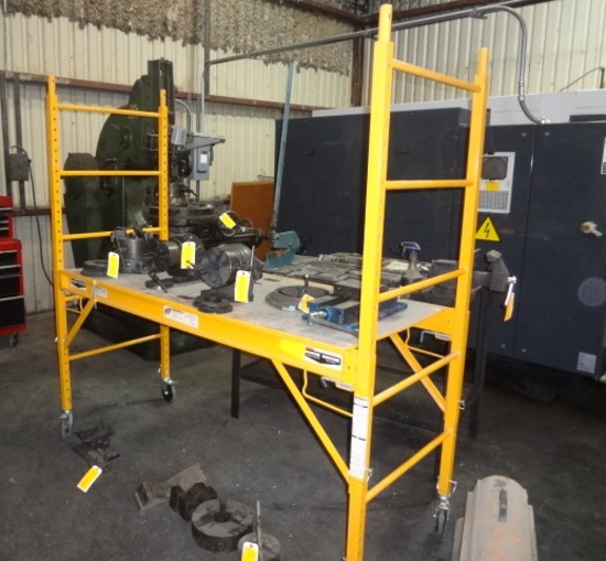 Dry Wall Scaffolding with Casters one section Contents not included
