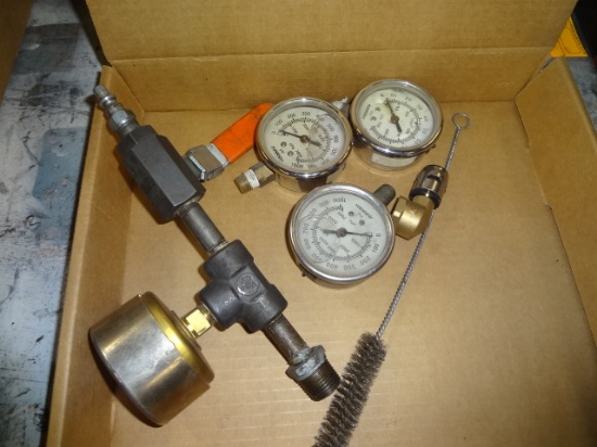 Pressure Gauges