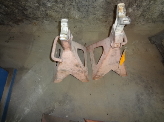 2-Jack Stands