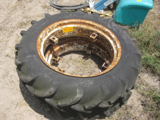 Irrigation wheels with tires