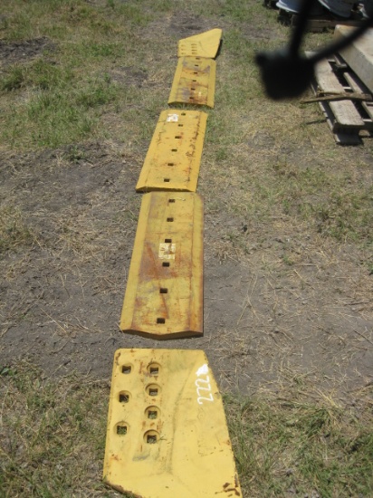 D8U Cat Cutting Edges