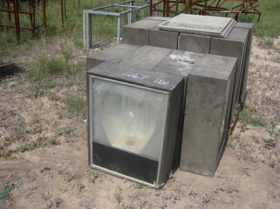 Light Fixtures for poles