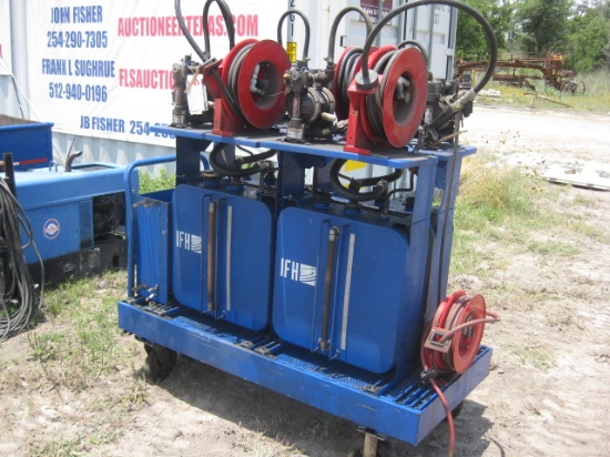 Service Cart with 5 Retractable Reels 4 Pneumatic pumps