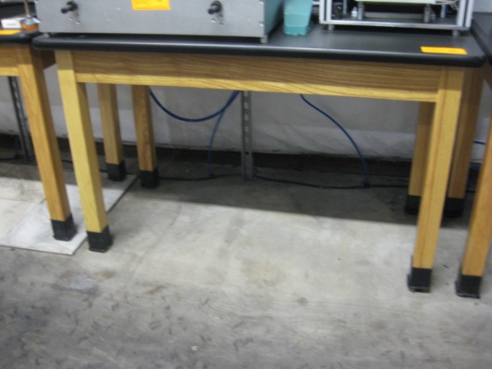 24'x48' Lab Tables