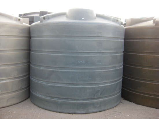2600 Gallon Model TLV02600DG Dark Green Above Ground Flat Bottom Tank