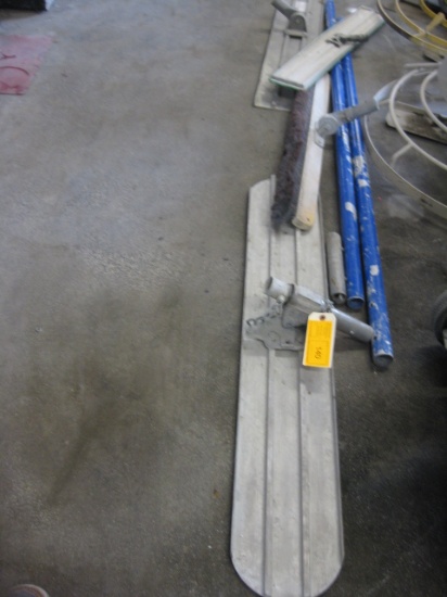 Concrete Bull Float with Extension Poles (2) Floats and Brush
