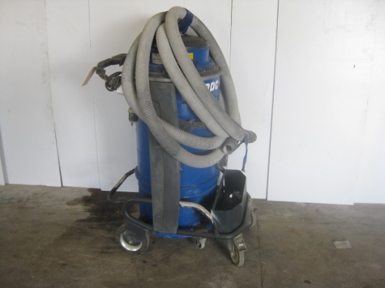 Blastrac Model BDC-1330 Dust Collector