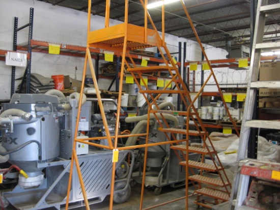 Warehouse Ladder 7'-8" platform