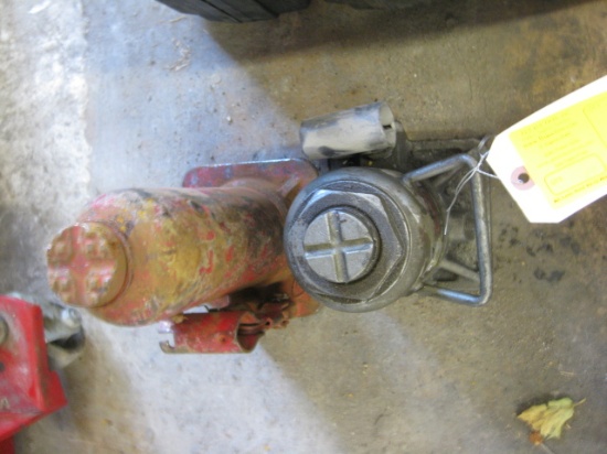 Small Bottle Jacks 2x$