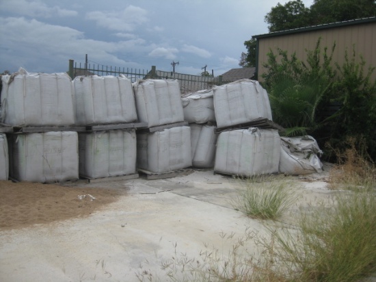 Large Bags Rever Expanded Glass light weight material Colorado Street  Small Yard 16x$