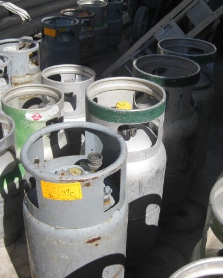 33 lb 3 Aluminum and 1 Steel Forklift tanks