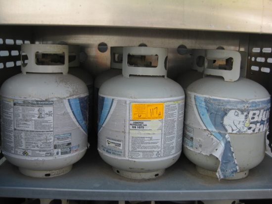 Small bbq style steel tanks