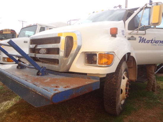 2007 Ford F650 4x2 VIN: 3FRNF65H77V408120  Sawco Built Gin Pole Bed Condition Unknown, Title