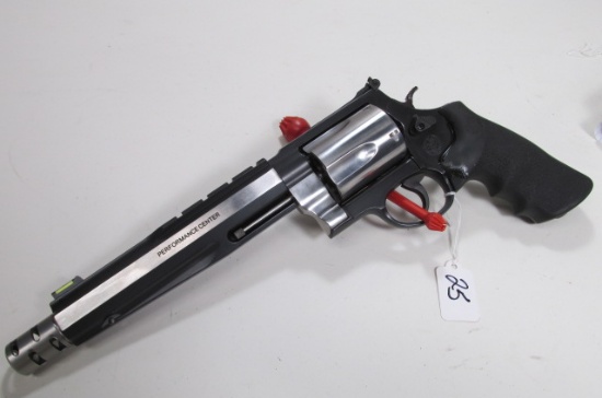 Smith & Wesson Performance Center Revolver 460 Magnum SN#EBF0271 and Custom Holster