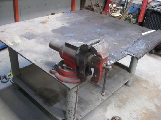 Metal Shop Table 4'x5'x1/2" Thick with Vise