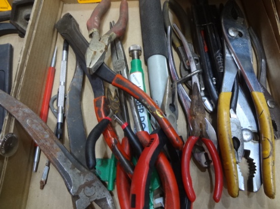 Plyers box lot