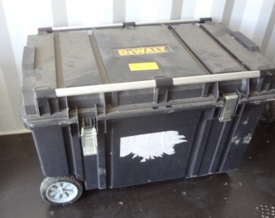 Dewalt Tool Tote on wheels Large