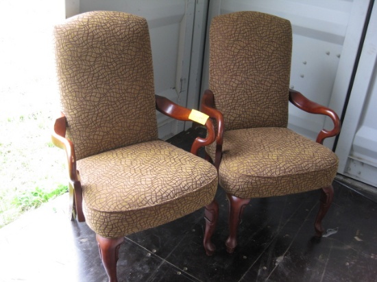 2 Queen Ann Style Guest Chairs 2x$