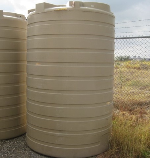 1100 Gallon Beige Above Ground Flat Bottom Tank Model  TLV01100BG