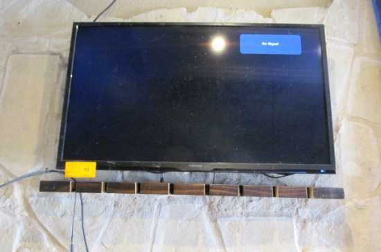 Ocosmo 42" LCD TV with Wall mount no remote