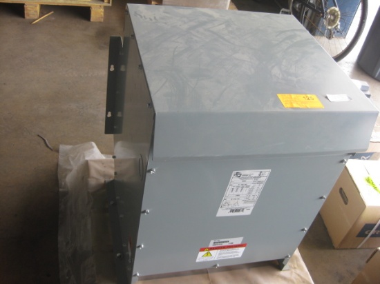 Hammond Powers Inc Model NMK0303D 3PH Transformer SN CB00701812