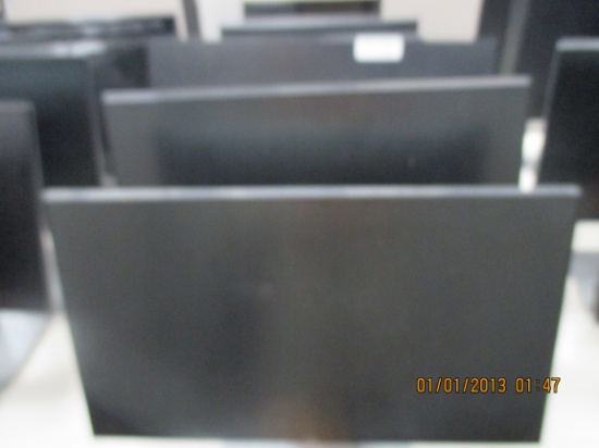 Dell 22" Flat Screen Monitors 3X$