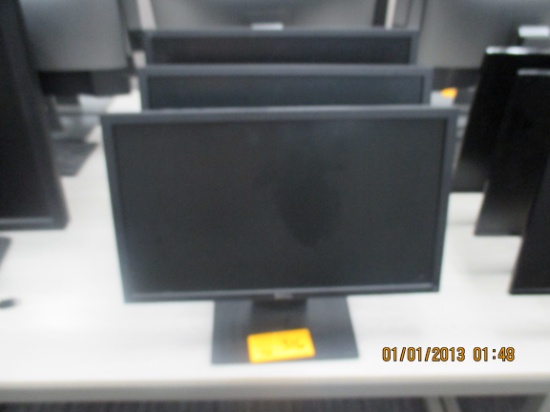 Dell 22" Flat Screen Monitors 2X$