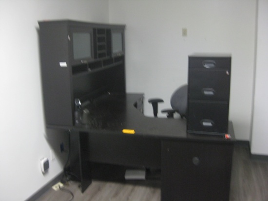 L-Shape Desk, 2 over Stuff Chairs HP Printer chair mat