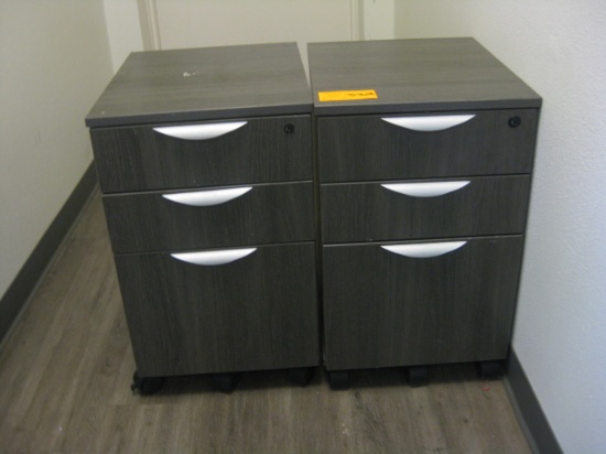 3-Drawer Office Pedestals 2X$