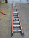 40' Louisville Fiberglass Extension Ladder
