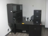 L-Shape Desk, 2 over Stuff Chairs HP Printer chair mat