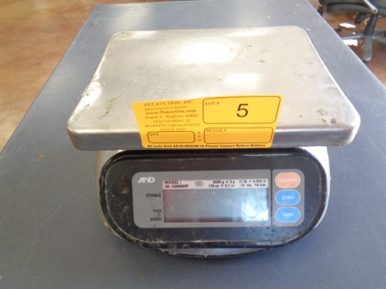 AND Model SK-5000WP Scale