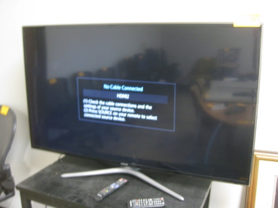 Sansung 55" LCD TV with Wall Mount and Table