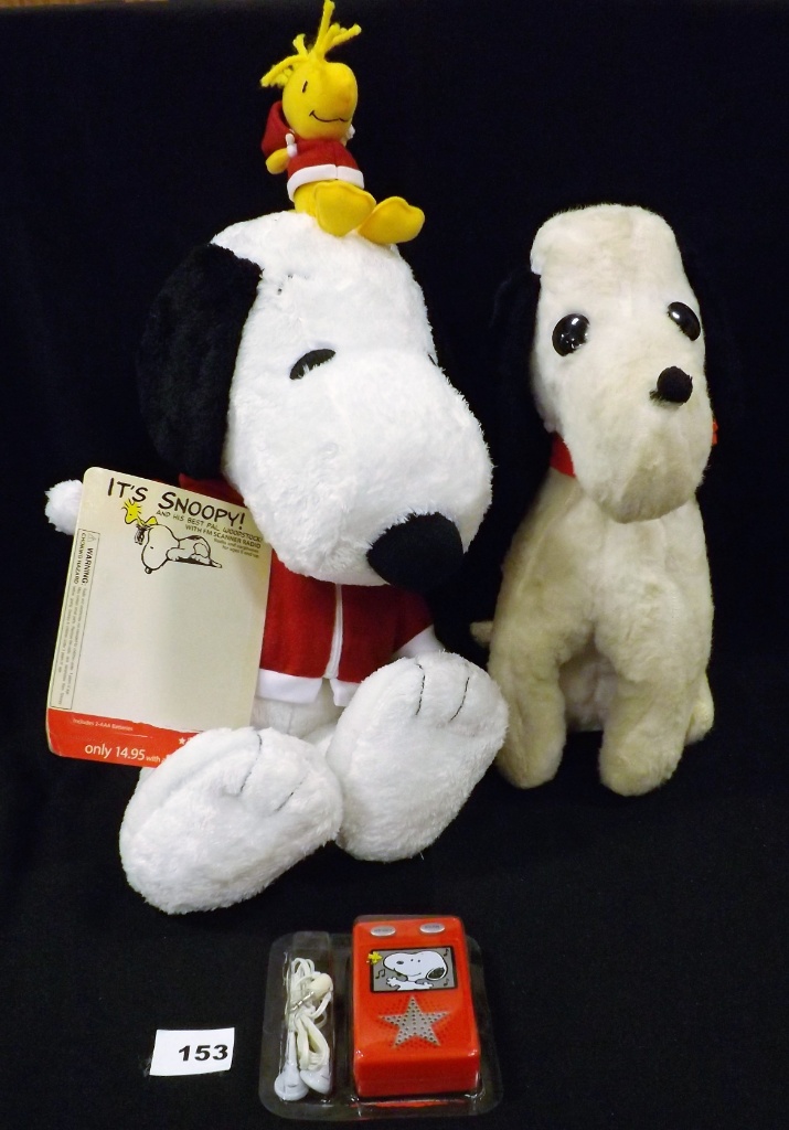 snoopy and woodstock stuffed animals