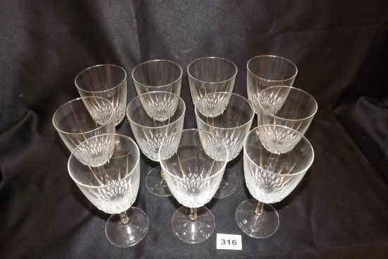 11 Stemmed Glasses clear patterned glass