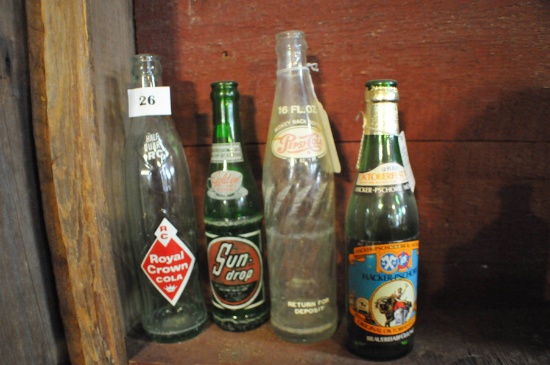 4 VINTAGE SODA BOTTLES