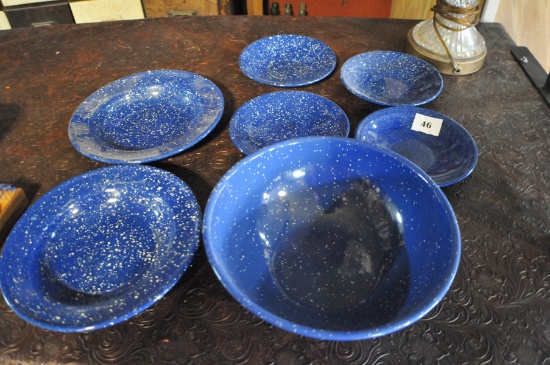 ENAMEL WARE 2 BOWLS, 4 SAUCERS, 1 SERVING BOWL