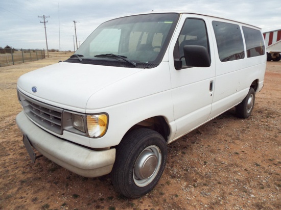 1995 Ford Club Wagon 13 Passenger Van