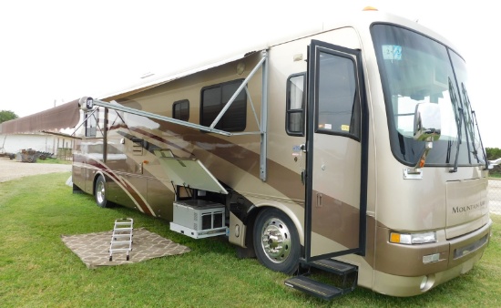 2000 40' Mountain Aire Motorhome by Newmar