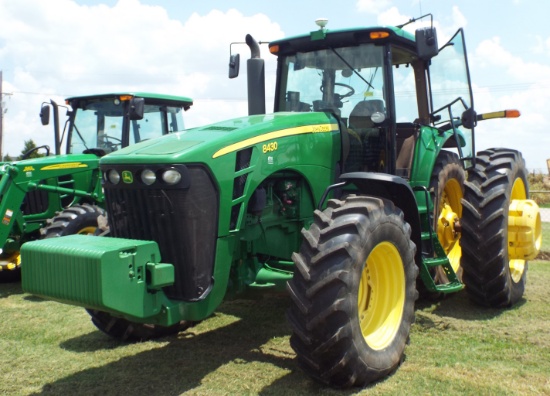 2007 John Deere 8430 MFW tractor