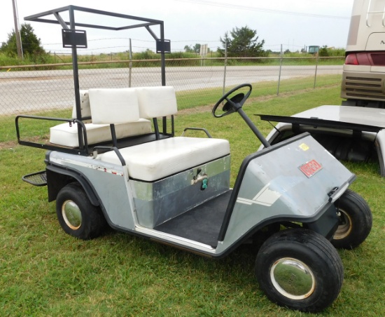 E-Z-GO Golf Cart w/Charger