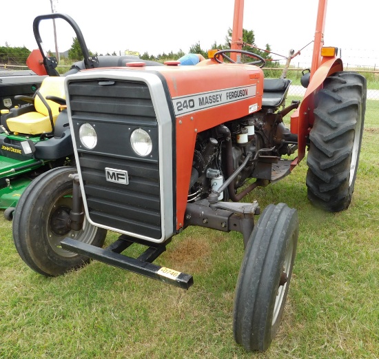 1985 Massey Ferguson 240 Tractor