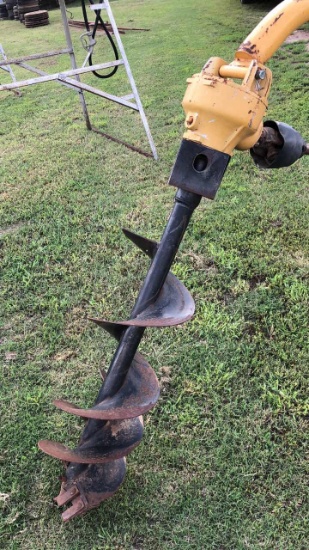 Vassar 3pt, pto driven post hole digger