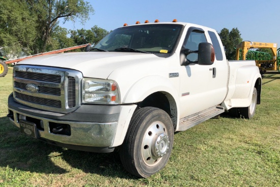 2007 Ford F-550 Lariat Super Duty Dually pickup